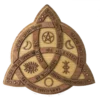 Mandala triskel celta en roble y caoba con mensajes “Be Blessed, Be Kind & Balanced”