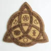 Mandala Triskel “Blessed & Balanced” en Madera